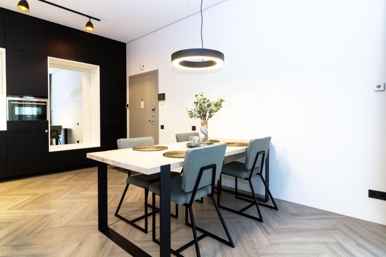 Cohost I Oldtown 60M2 Apt W-Garage Parking, Balcony & Self Check-In Βίλνιους Εξωτερικό φωτογραφία