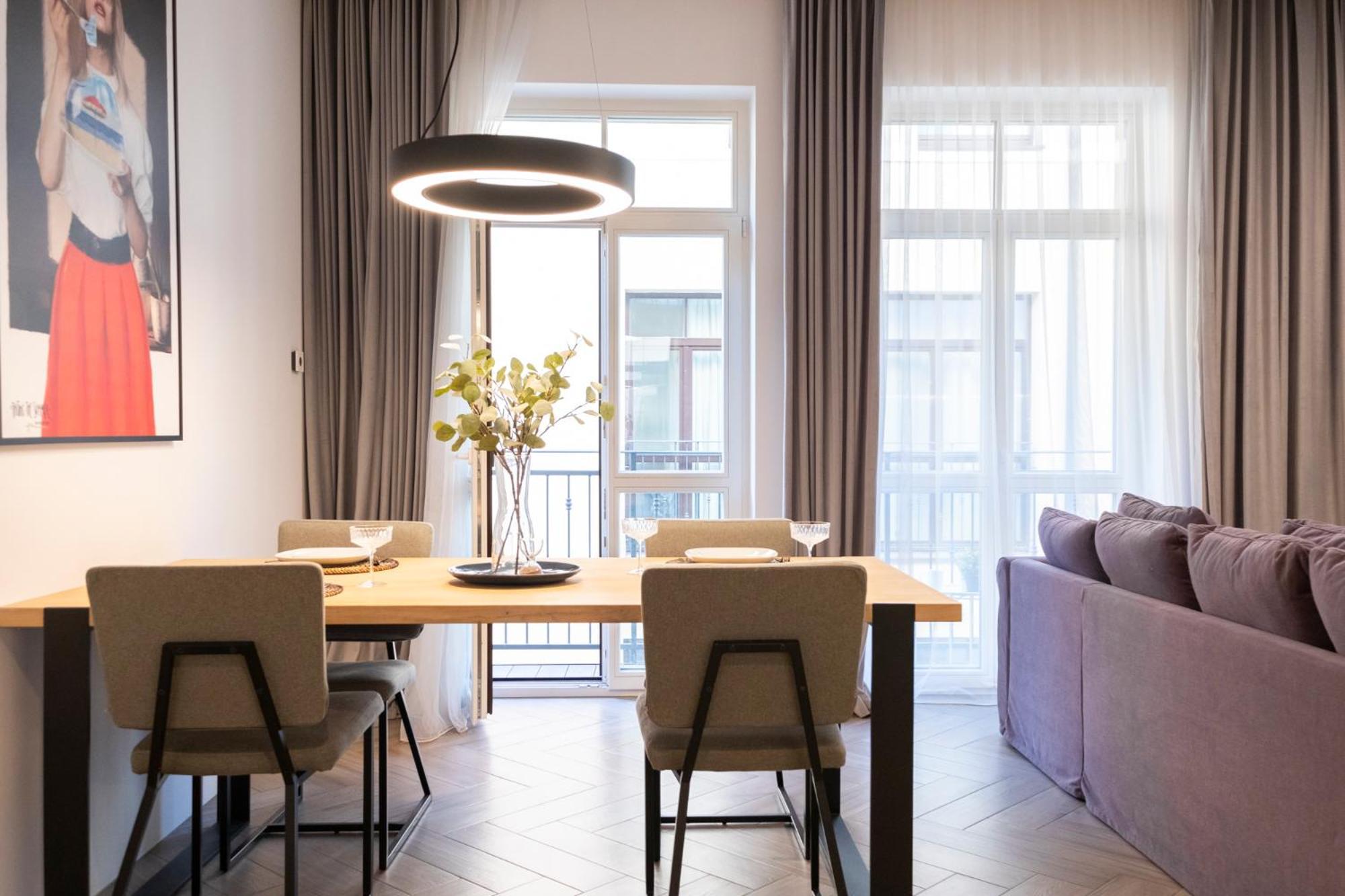 Cohost I Oldtown 60M2 Apt W-Garage Parking, Balcony & Self Check-In Βίλνιους Εξωτερικό φωτογραφία